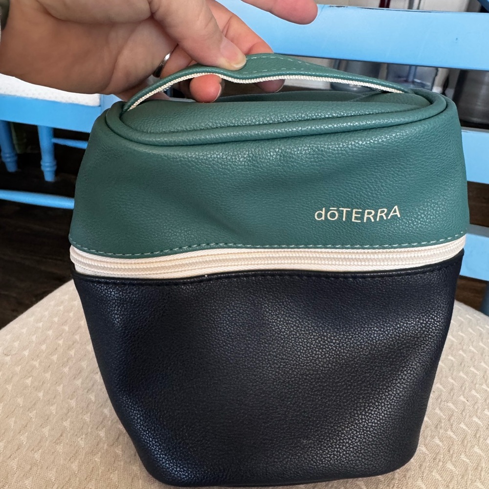DoTerra Navy and Teal Essential Oils Cosmetic Travel Bag PU Leather